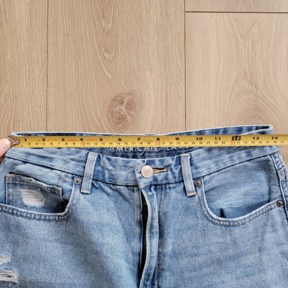 American Eagle curvy mom jeans distressed light wash size 6 regular - Picture 8 of 14